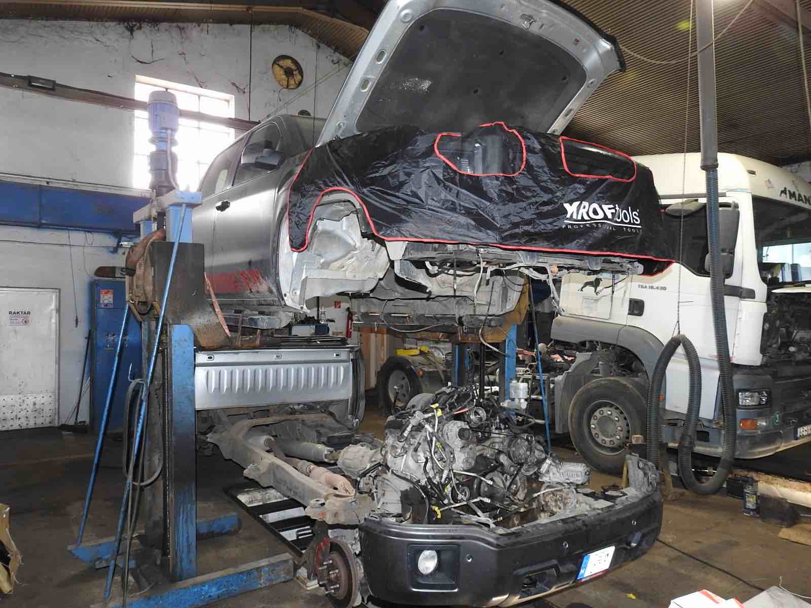 Busz 2